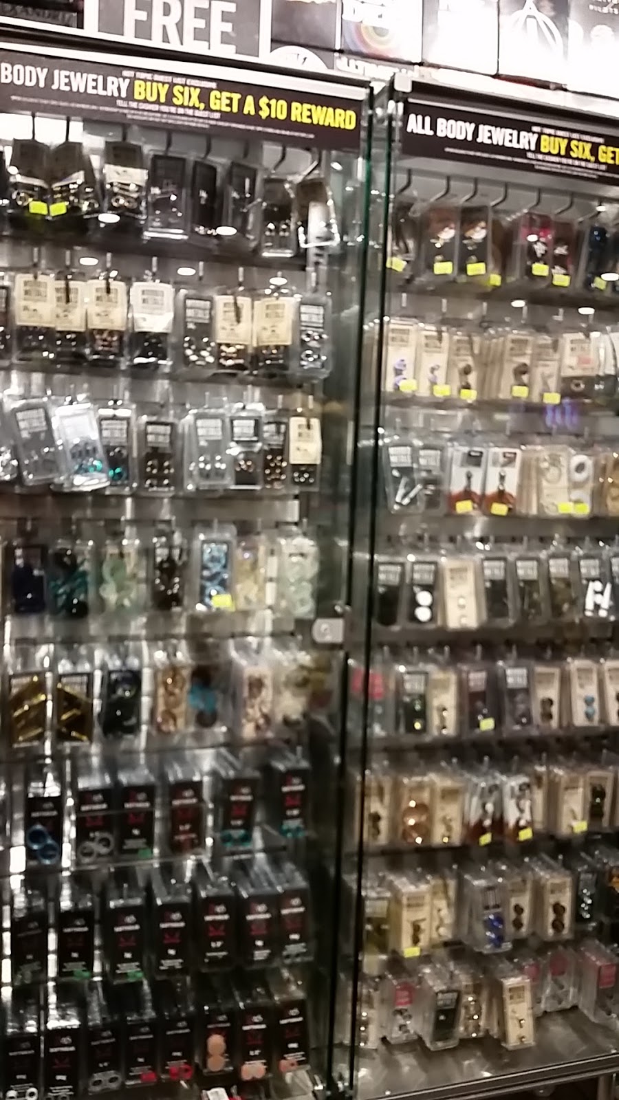 Hot Topic | First Level, 100 Anderson Rd SE Unit #7, Calgary, AB T2J 3V1, Canada | Phone: (403) 726-7811