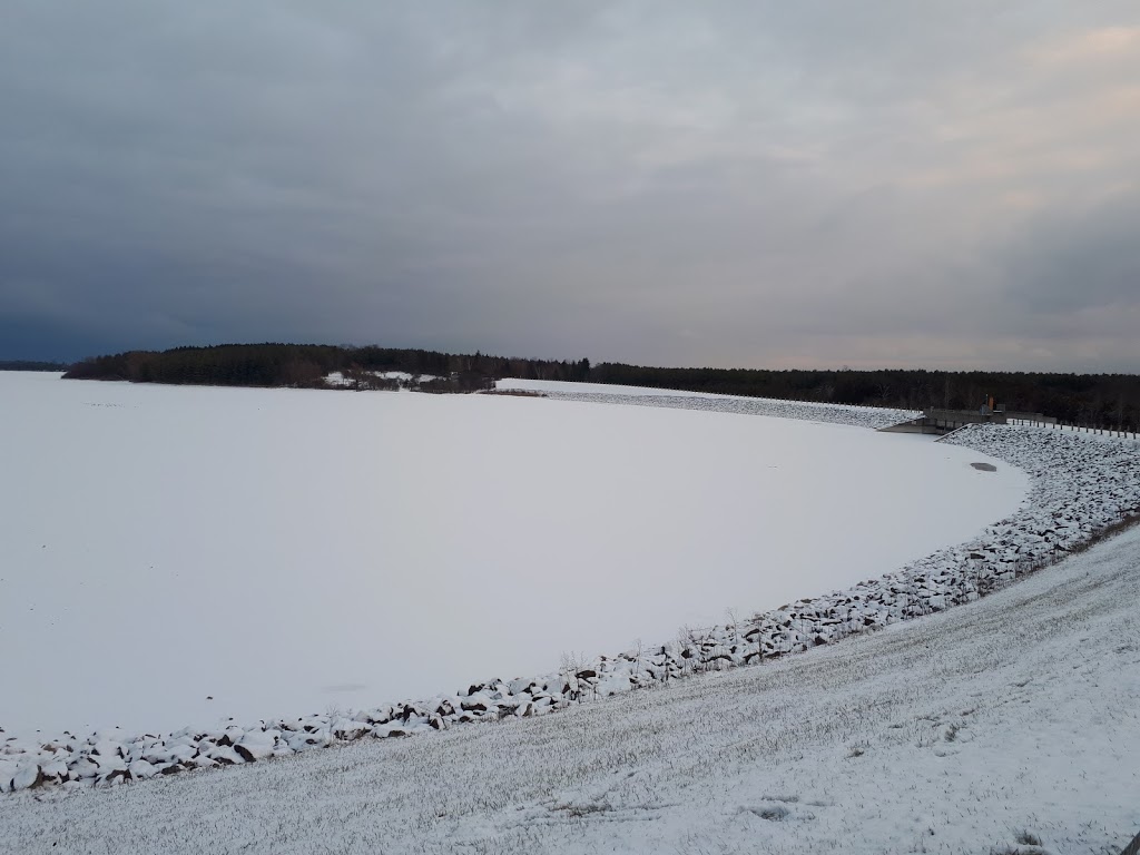 Guelph Lake Nature Centre | 7677 Conservation Rd RR4, Guelph, ON N1H 6J1, Canada | Phone: (519) 836-7860