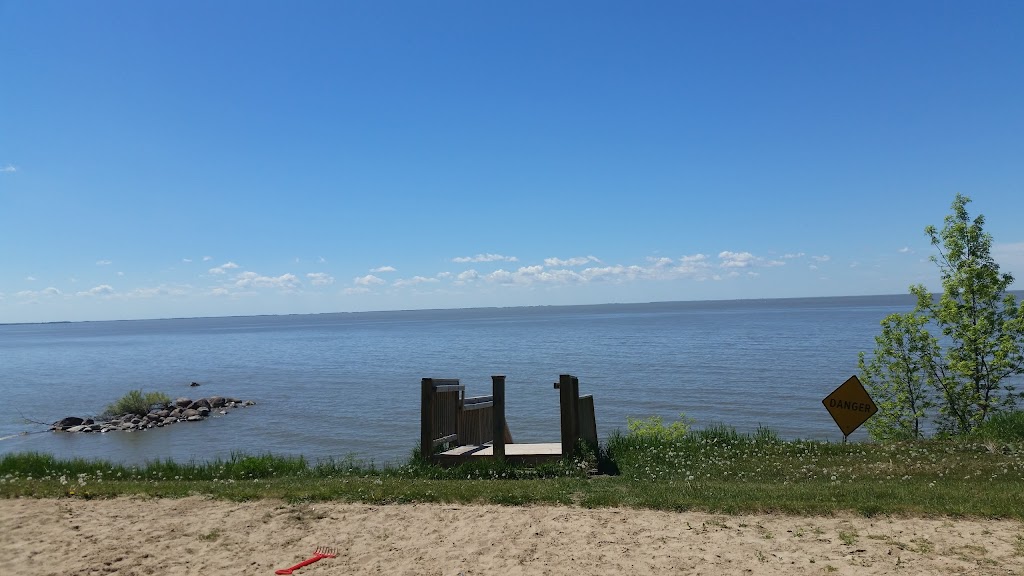 Brokenhead Ojibway Nation Band Office | 5 Anishinabe Way, Scanterbury, MB R0E 1W0, Canada | Phone: (204) 766-2494