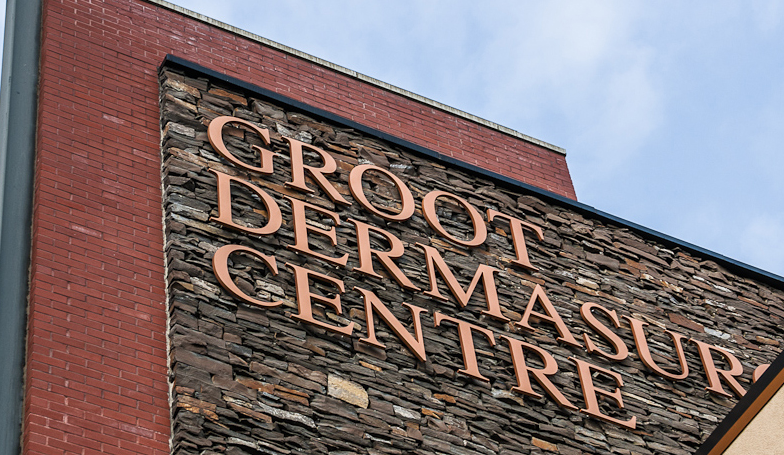 Dr. Thomas Nakatsui - Edmonton Groot DermaSurgery Centre | Suite 200, 9670, 142 Street Northwest, Edmonton, AB T5N 4B2, Canada | Phone: (780) 482-1414