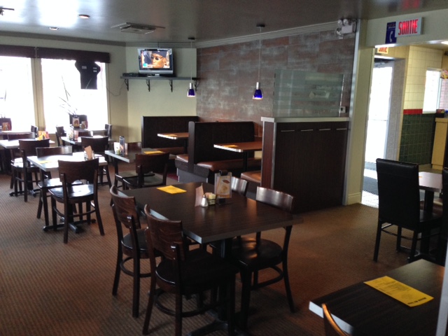 Stratos Pizzeria | 1914 Rue Notre Dame, LAncienne-Lorette, QC G2E 4T2, Canada | Phone: (418) 871-2222