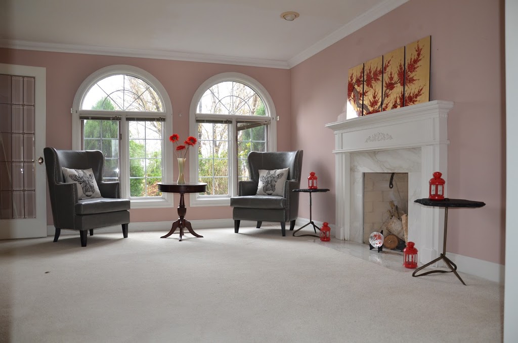 The Manor Grimsby Estate | 225 Park Rd S, Grimsby, ON L3M 4E7, Canada | Phone: (647) 233-8717