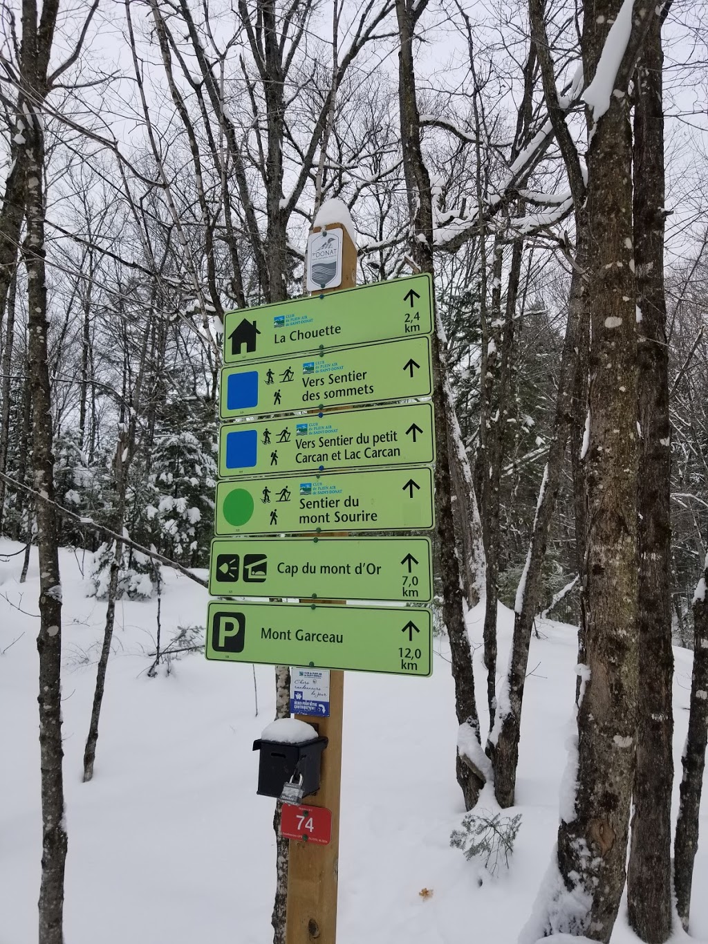 Sentier Du Mont sourire / Stationnement Saint donat de montcalm Photos Sentier du mont-sourire / Stationnement - Chemin de l'Étang, Saint-Donat-de- Montcalm, QC J0T 2C0, Canada