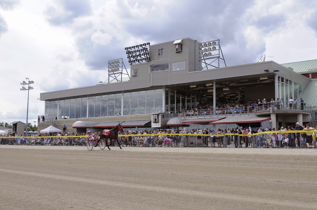 Grand River Raceway | 7445 Wellington County Rd 21, Elora, ON N0B, Canada | Phone: (519) 846-5455