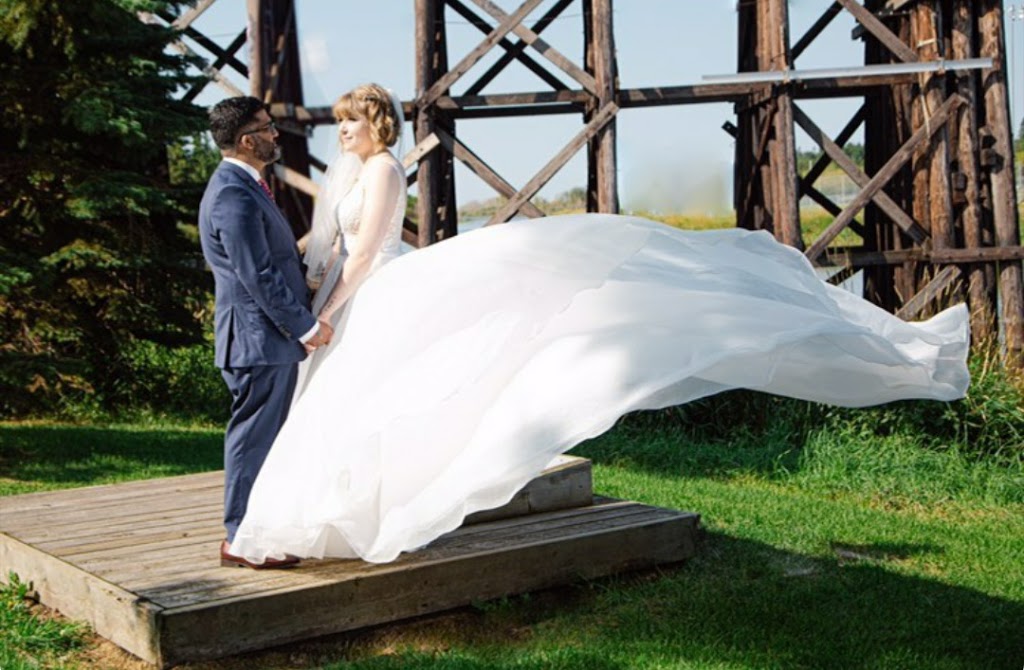 Minas Bridal & Prom | 8882 170 St NW #2057, Edmonton, AB T5T 3J7, Canada | Phone: (780) 486-9477