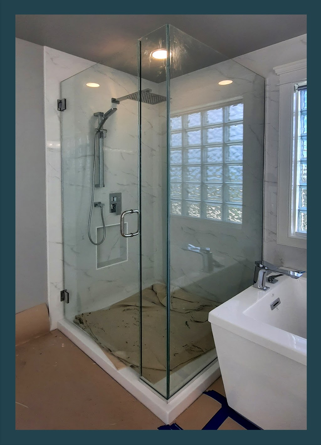 Dawson Glass | 1604 62 Ave SE, Calgary, AB T2C 2N2, Canada | Phone: (587) 578-5815