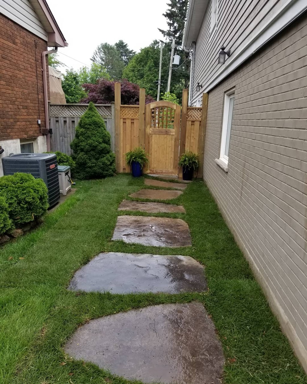 Three Seasons Landscapes | Mohawk Rd W, Hamilton, ON L9C 1W8, Canada | Phone: (905) 921-5959