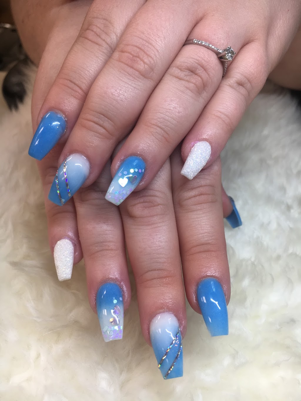 Chameleon Nails & Lashes | 2636 Eglinton Ave W, York, ON M6M 1T7, Canada | Phone: (416) 651-7455