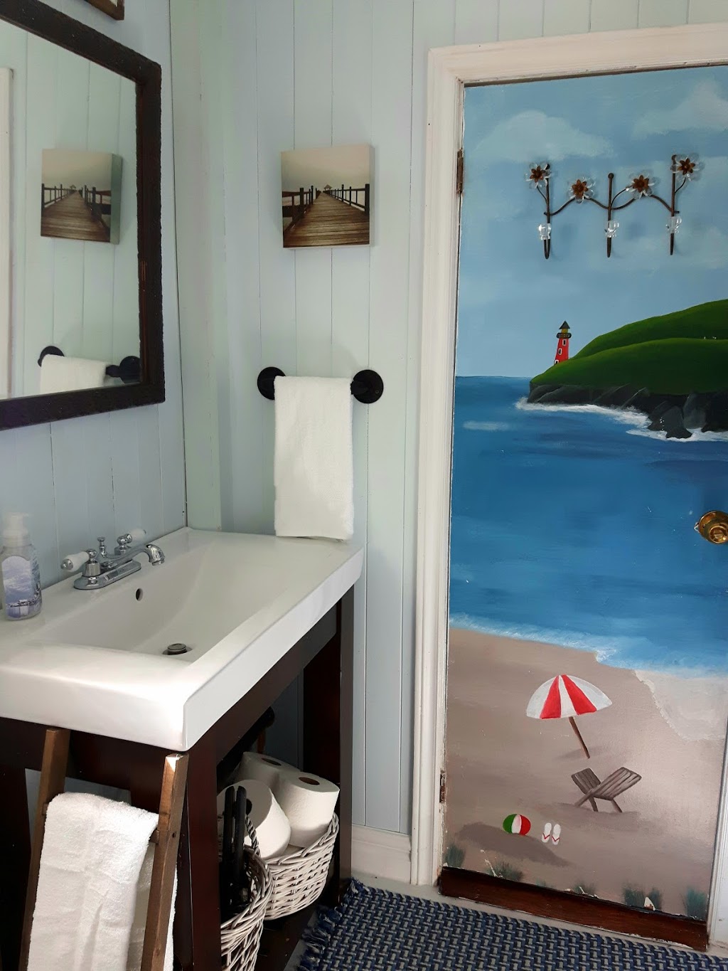 Carmels Place | 21 Coombs Ln, Portugal Cove South, NL A0B 4B0, Canada | Phone: (709) 765-7149
