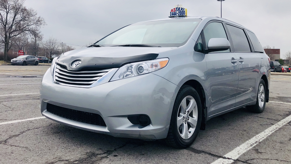 TAXI CANDIAC | 1 Avenue de Bavière, Candiac, QC J5R 5P4, Canada | Phone: (450) 444-2000