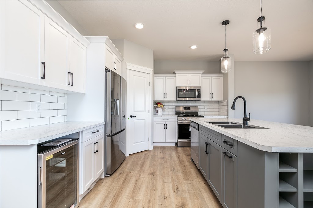 Falcon Homes Ltd | 17 Beju Ind. Dr #201, Sylvan Lake, AB T4S 2K9, Canada | Phone: (403) 887-4197