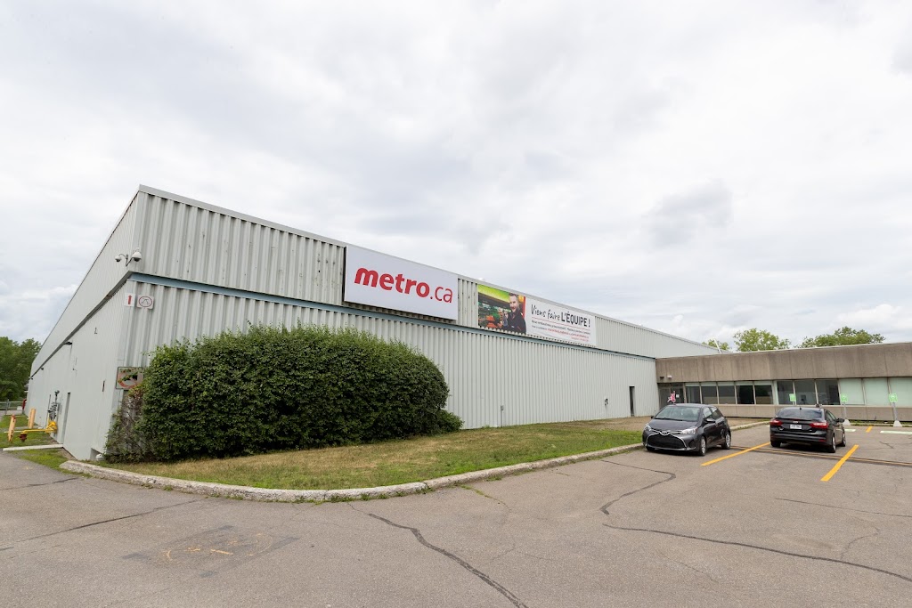 Metro épicerie en ligne - Henri Bourassa | 10655 Bd Henri Bourassa O, Saint-Laurent, QC H4S 1A1, Canada | Phone: (844) 777-7611