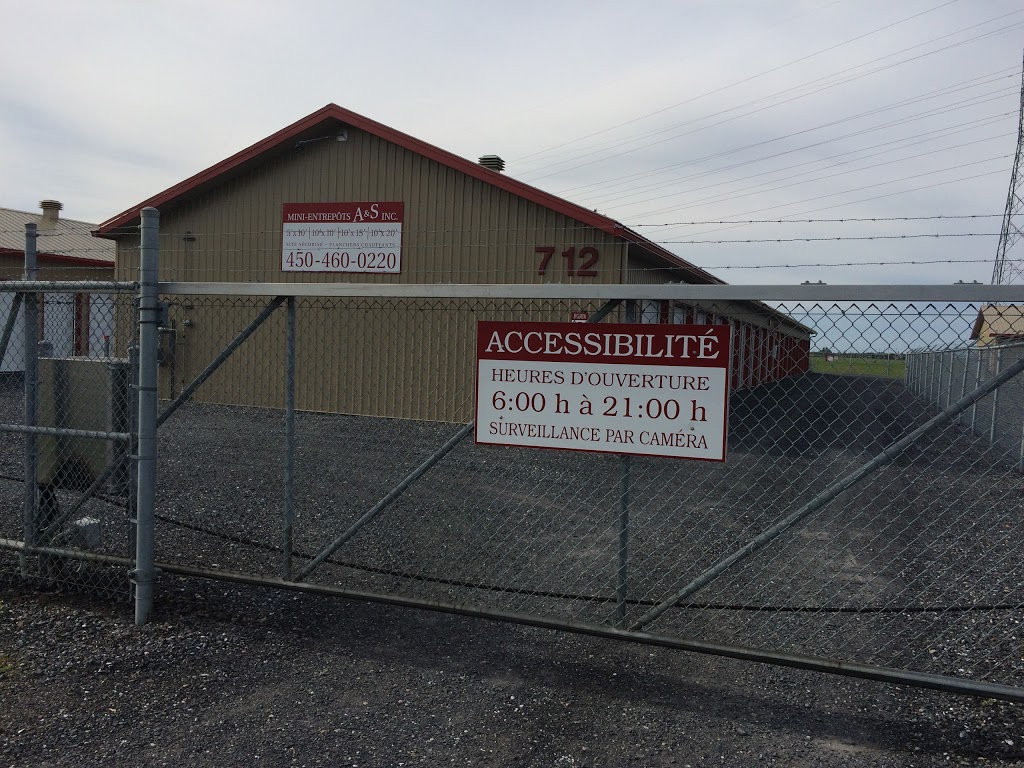 Mini-Entrepots A&S Inc | 712 QC-112, Saint-Césaire, QC J0L 1T0, Canada | Phone: (450) 460-0220