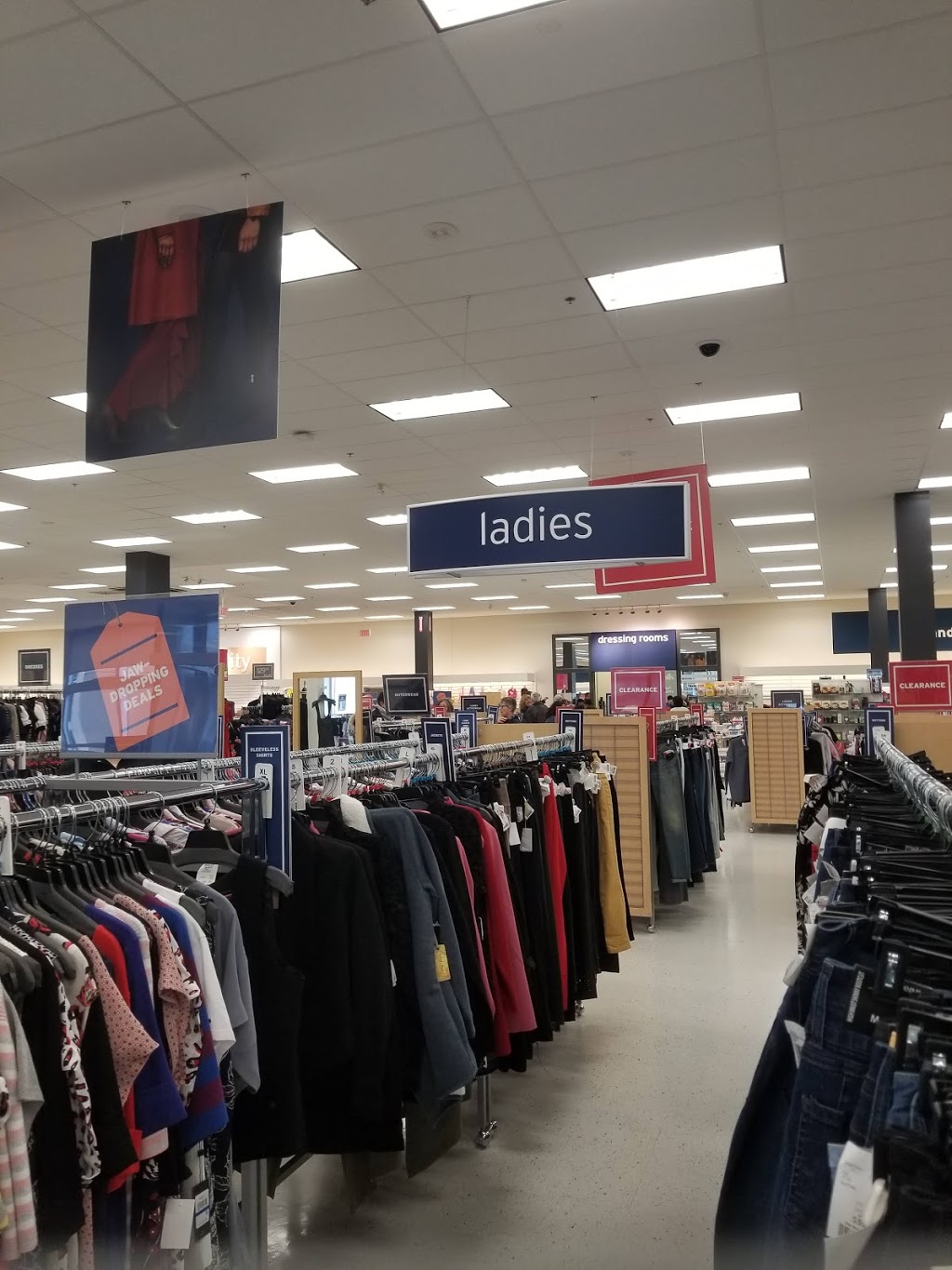 Marshalls | 300 Taylor Rd, Niagara-on-the-Lake, ON L0S 1J0, Canada | Phone: (905) 688-7223