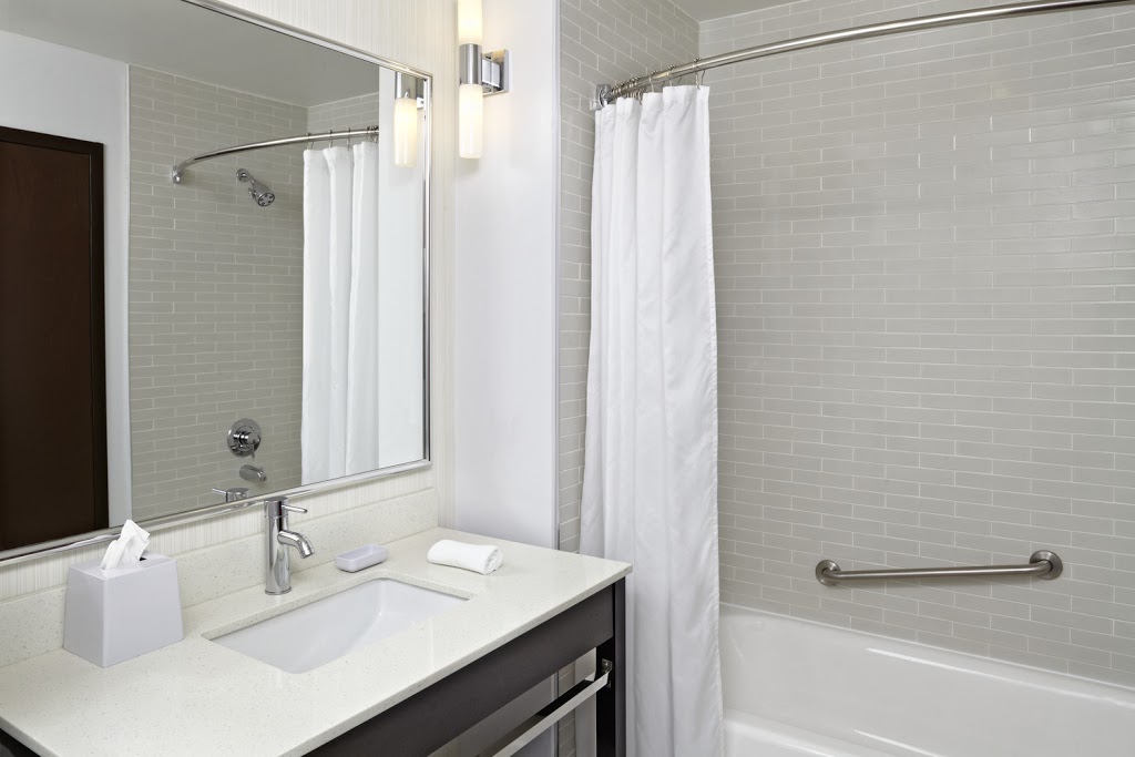 Four Points by Sheraton Edmonton Gateway | 10010 12 Ave SW, Edmonton, AB T6X 0P9, Canada | Phone: (780) 801-4000