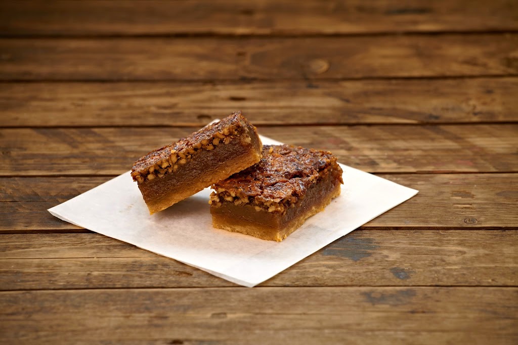 Circles & Squares Bakery | 426 Nugget Ave, Scarborough, ON M1S 4A4, Canada | Phone: (416) 534-1511