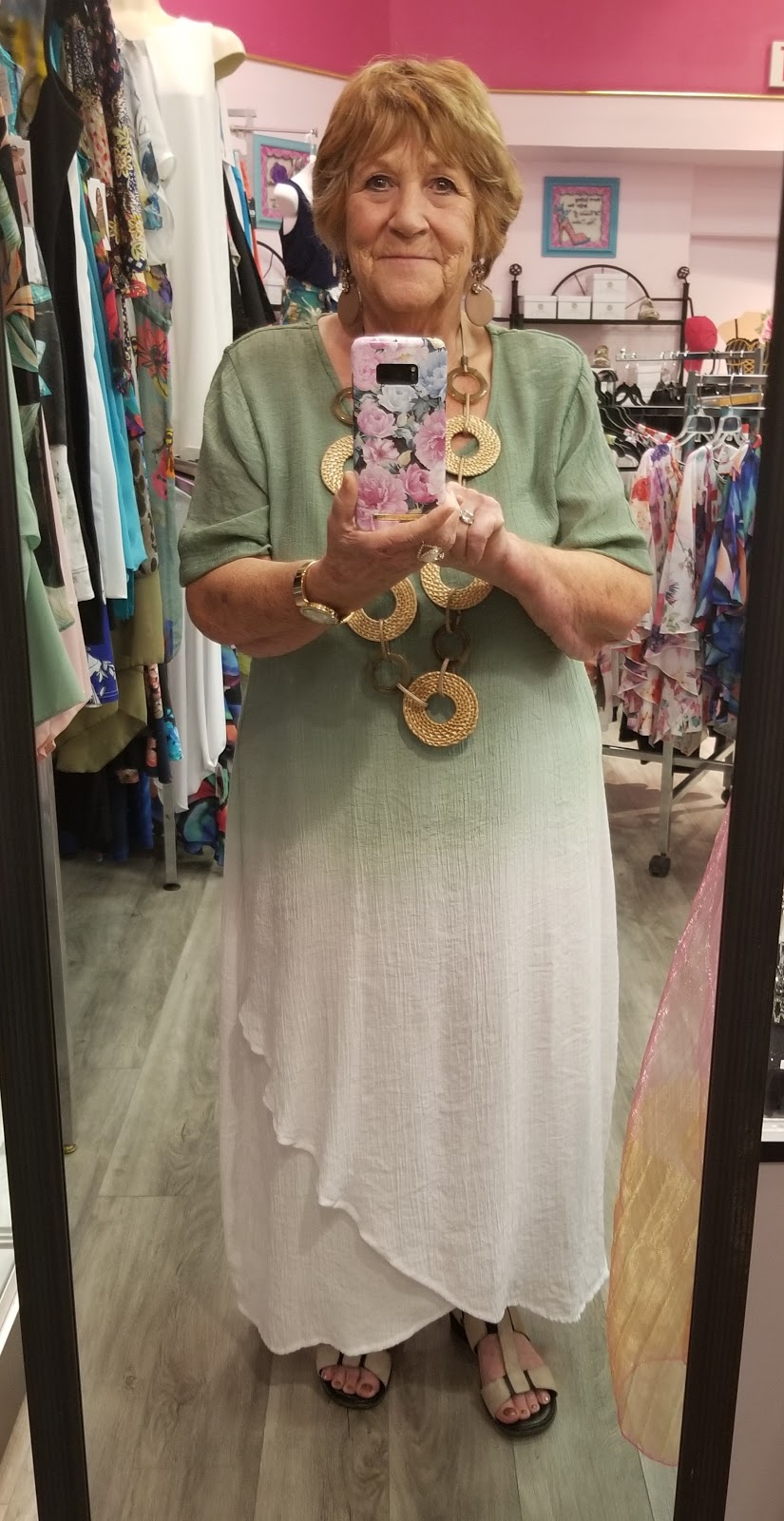 Sherrys Ladies Fashion And Accessories | 417 Wellington St #106, St Thomas, ON N5R 5J5, Canada | Phone: (519) 631-1966