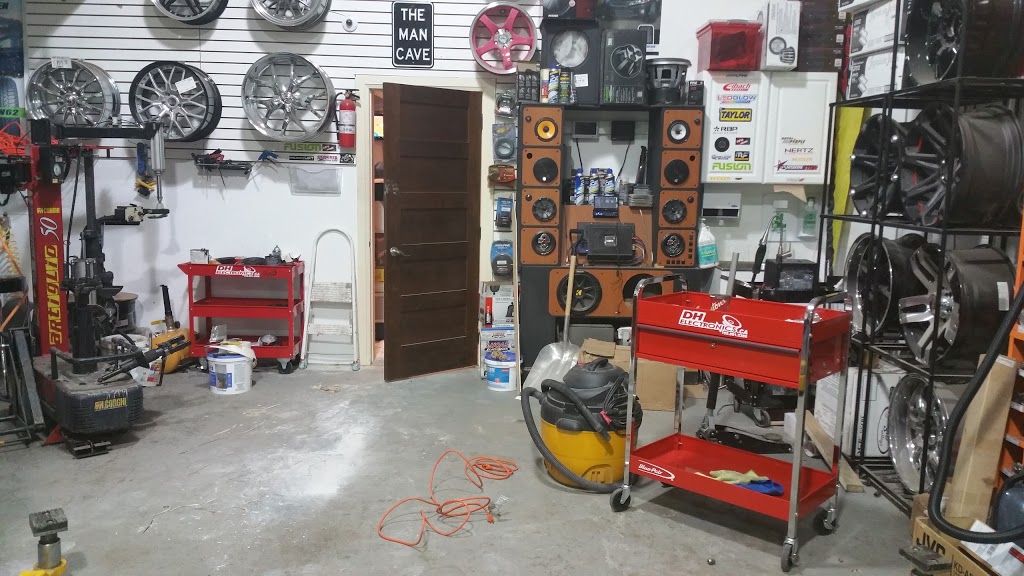 DH ELECTRONICS | 25 Saunders Rd #5, Barrie, ON L4N 9A7, Canada | Phone: (705) 881-2388