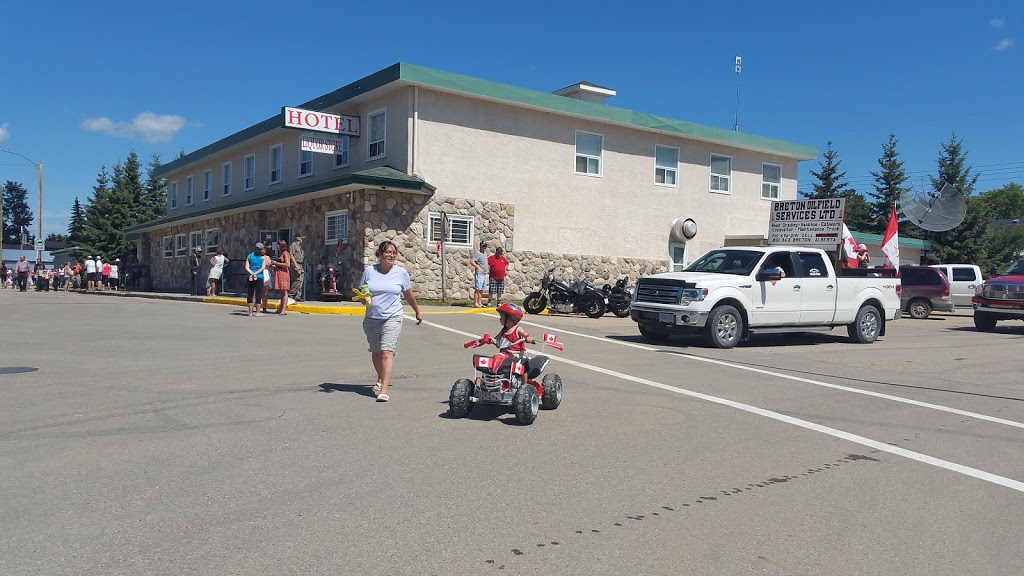 Breton Hotel | 4907 51 St, Breton, AB T0C 0P0, Canada | Phone: (780) 696-2026