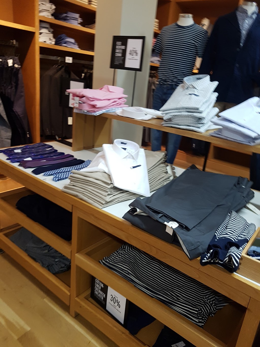 J.Crew Factory | 1430 Parsons Rd NW, Edmonton, AB T6N 0B5, Canada | Phone: (780) 434-5413