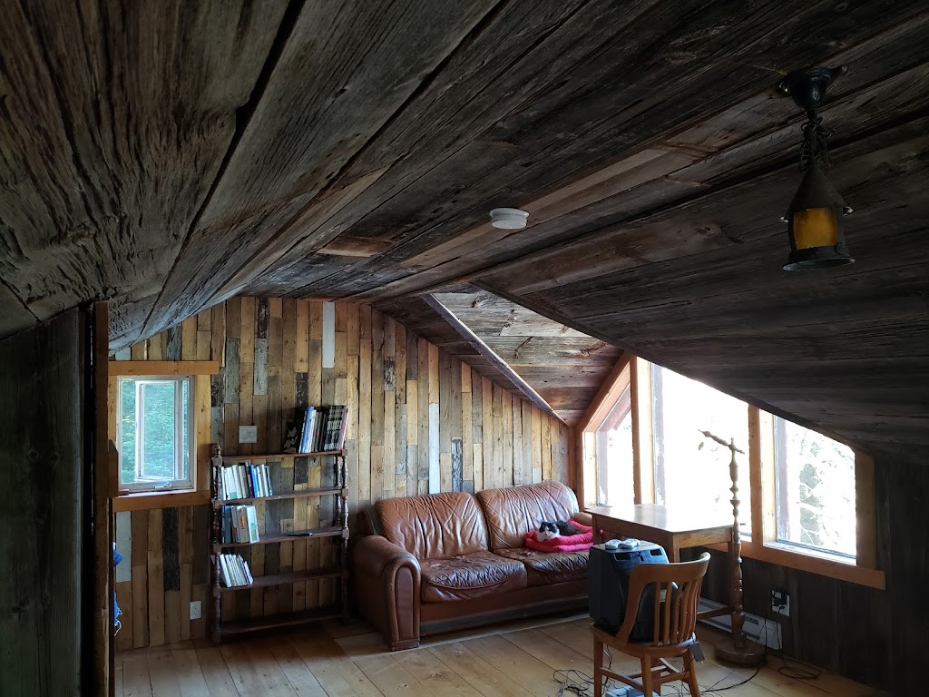 HUMBLE BARN ⚜️ Quality Reclaimed Wood Products | 60 Chem. Vigneault, Cantley, QC J8V 3A6, Canada | Phone: (613) 402-6332