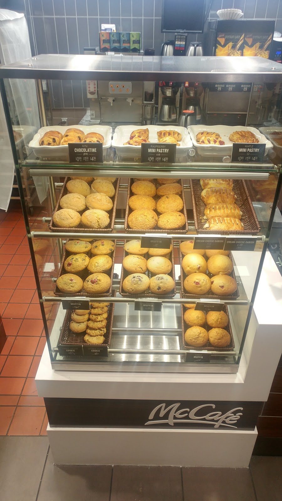 McDonalds | 2475 Portage Ave, Winnipeg, MB R3J 0N6, Canada | Phone: (204) 949-6053