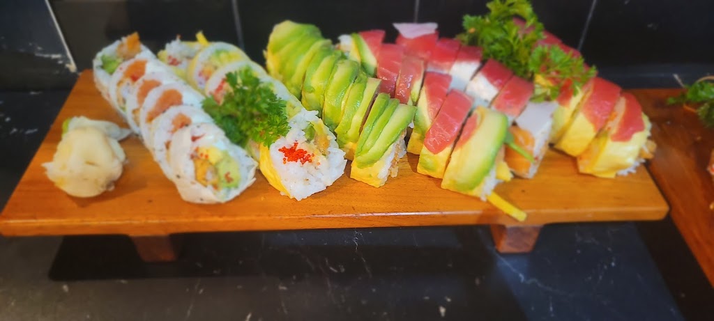 Emi Sushi | 6580 Bd Laurier, Terrebonne, QC J7M 0A1, Canada | Phone: (450) 477-7555
