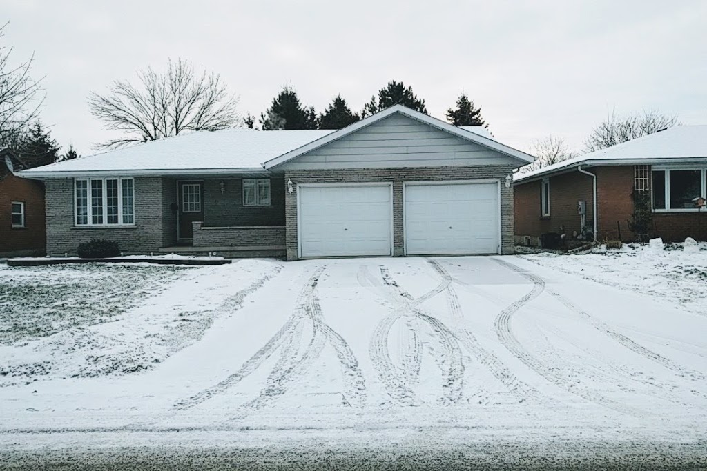 Jason Kregar Remax Midwestern Realty Listowel | 995 Wallace Ave N, Listowel, ON N4W 1M6, Canada | Phone: (519) 594-2491