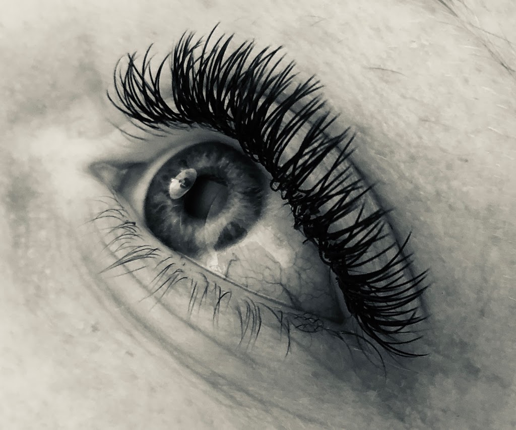 House of Lashes Port Perry | 975 Scugog Line 4, Port Perry, ON L9L 1B5, Canada | Phone: (416) 884-4509
