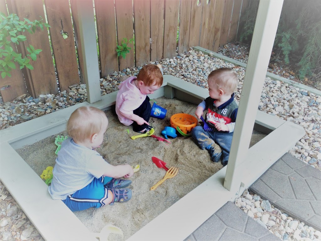 Newborn Montessori | 3919 Parkdale Rd, Saskatoon, SK S7H 5B3, Canada | Phone: (306) 477-1968