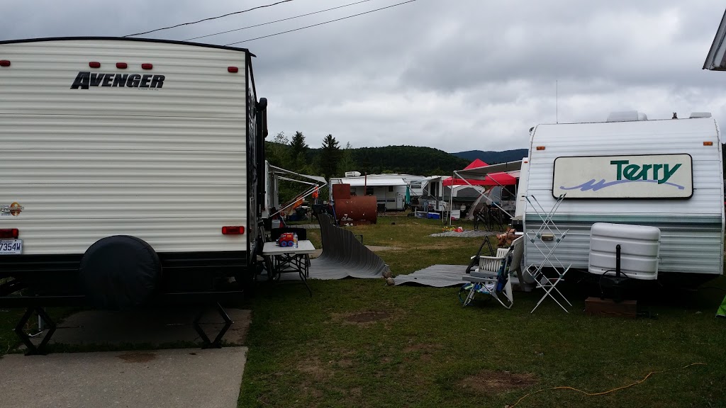Centre Equestre Riviere Noire | 2465, route 125 Nord, Saint-Donat, QC J0T 2C0, Canada | Phone: (819) 424-4224
