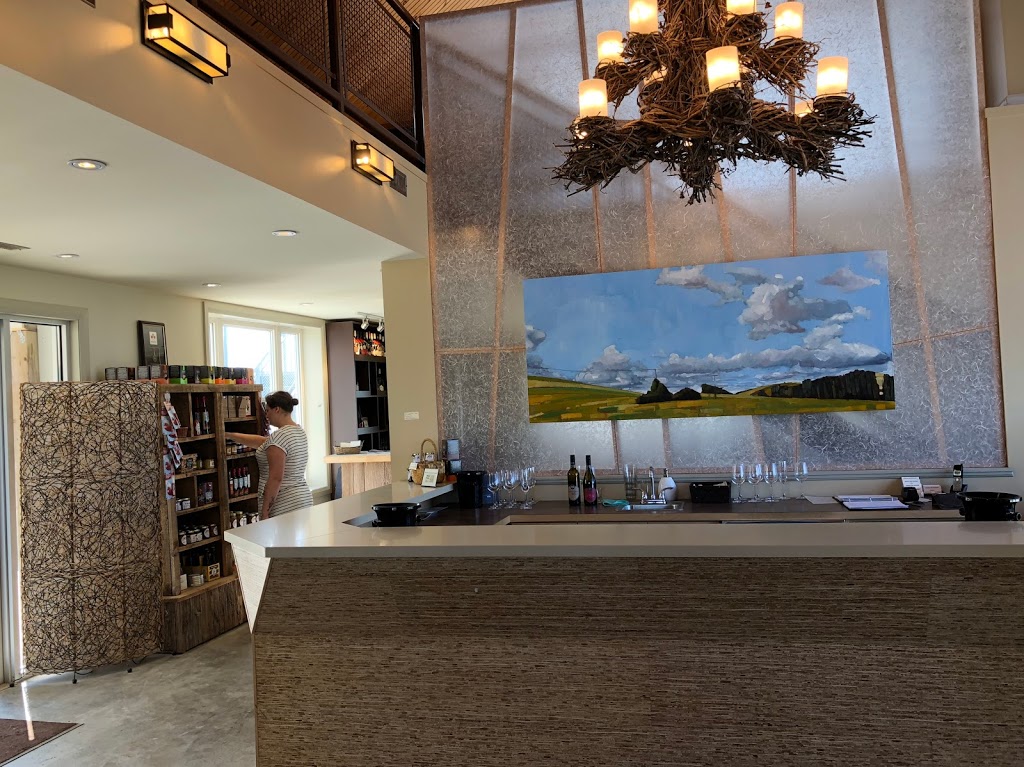 Rosehall Run Vineyards Inc | 1243 Greer Rd, Wellington, ON K0K 3L0, Canada | Phone: (613) 399-1183