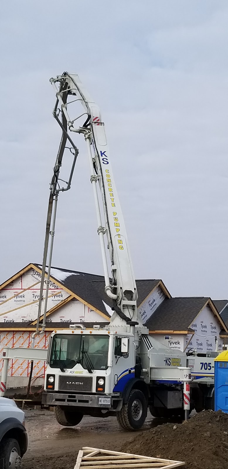 KS Concrete Walls | 3776 Hwy 7, Omemee, ON K0L 2W0, Canada | Phone: (705) 875-4270