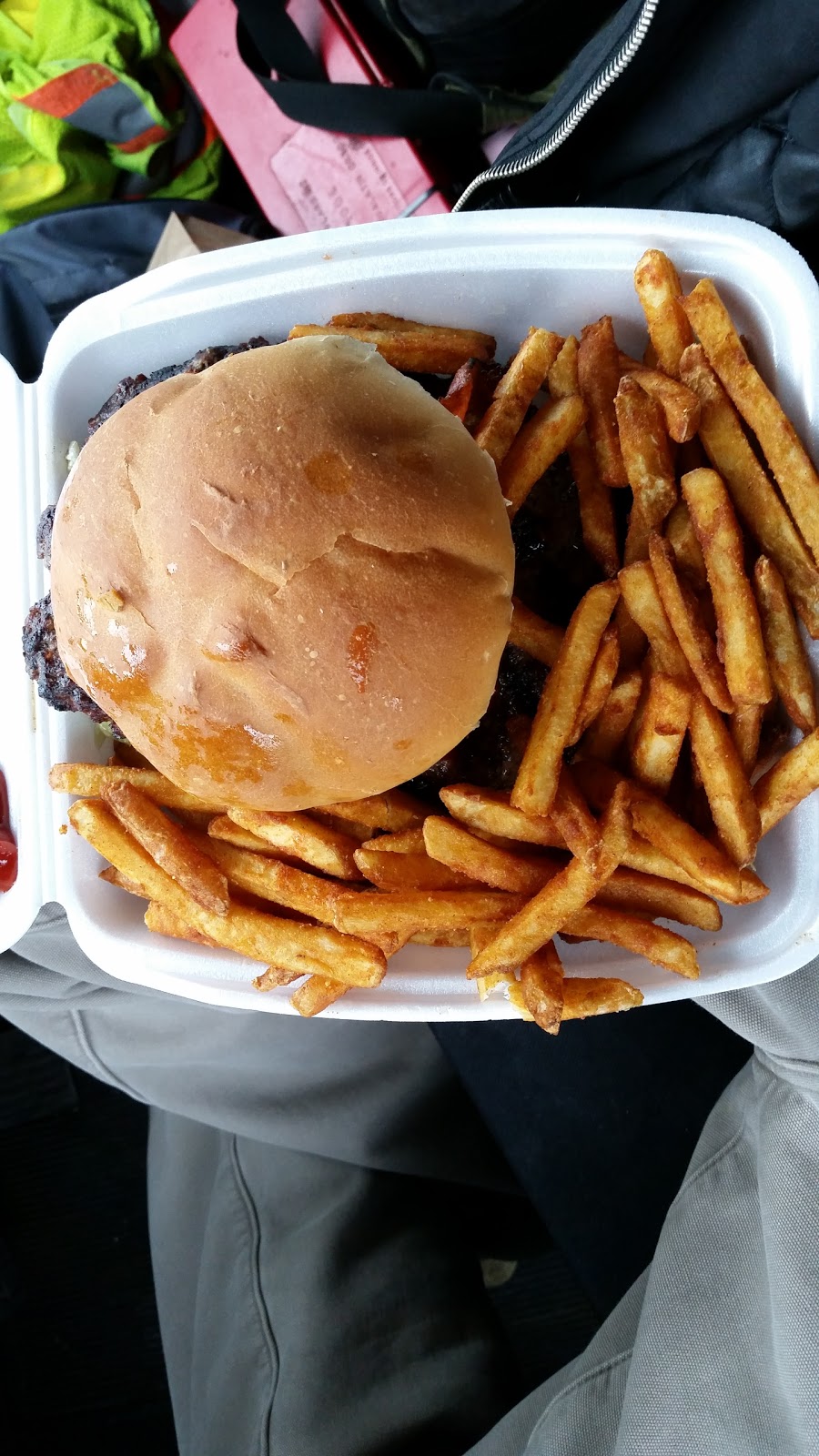 ONeills Fast Food | 1374 Barton St E, Hamilton, ON L8H 2W3, Canada | Phone: (905) 549-7066