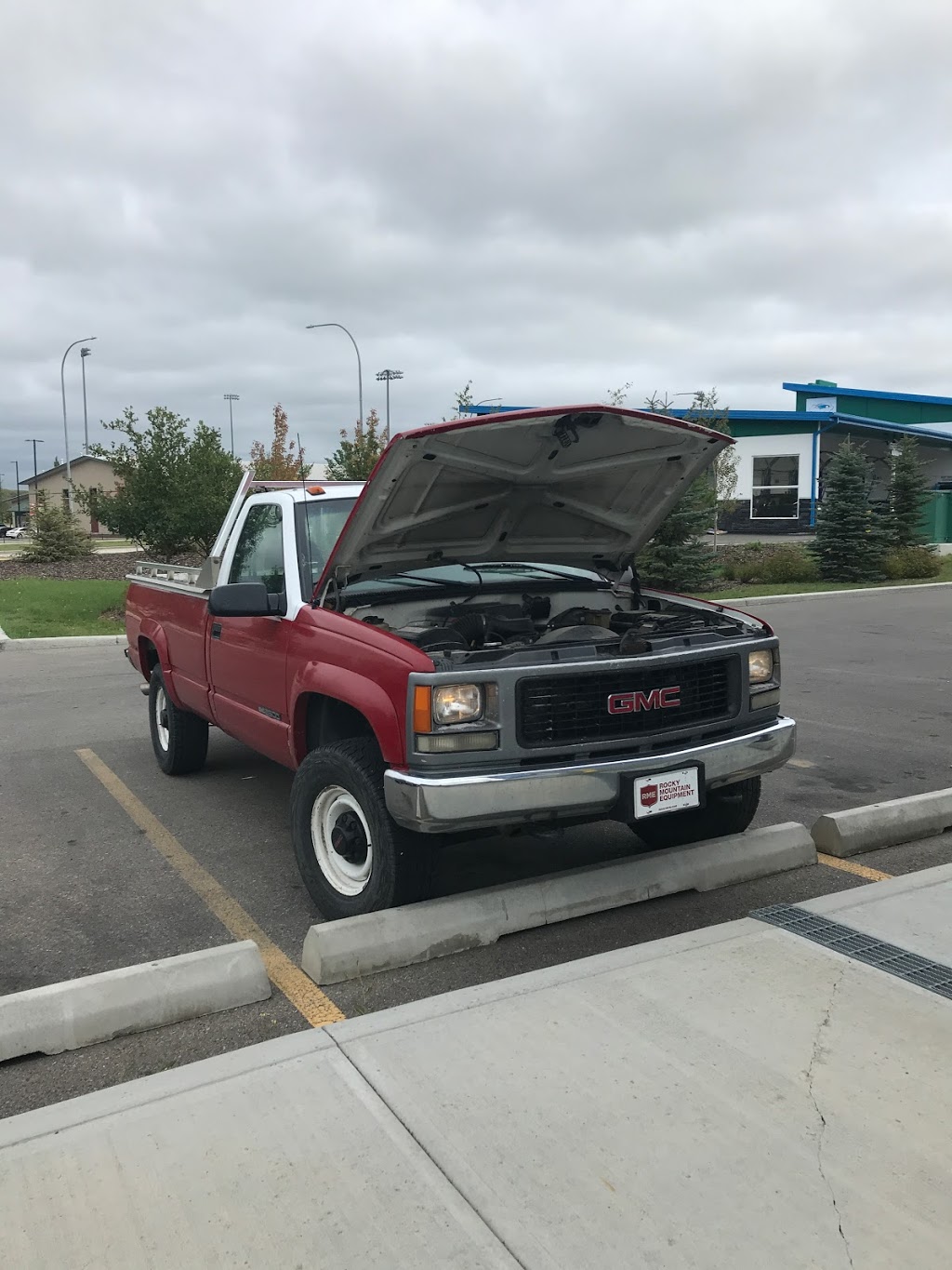 JS Autozone | 35 Reinfeld St S, Reinfeld, MB R6W 1L6, Canada | Phone: (204) 325-5926