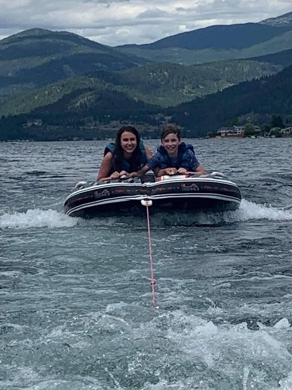 Christina Lakeside Resort | 1835 Bakery Frontage Rd, Christina Lake, BC V0H 1E2, Canada | Phone: (250) 447-9213