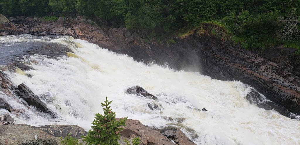 Parc des Chutes de Montauban | 100-190 Route du Moulin, Notre-Dame-de-Montauban, QC G0X 1W0, Canada | Phone: (418) 336-2640