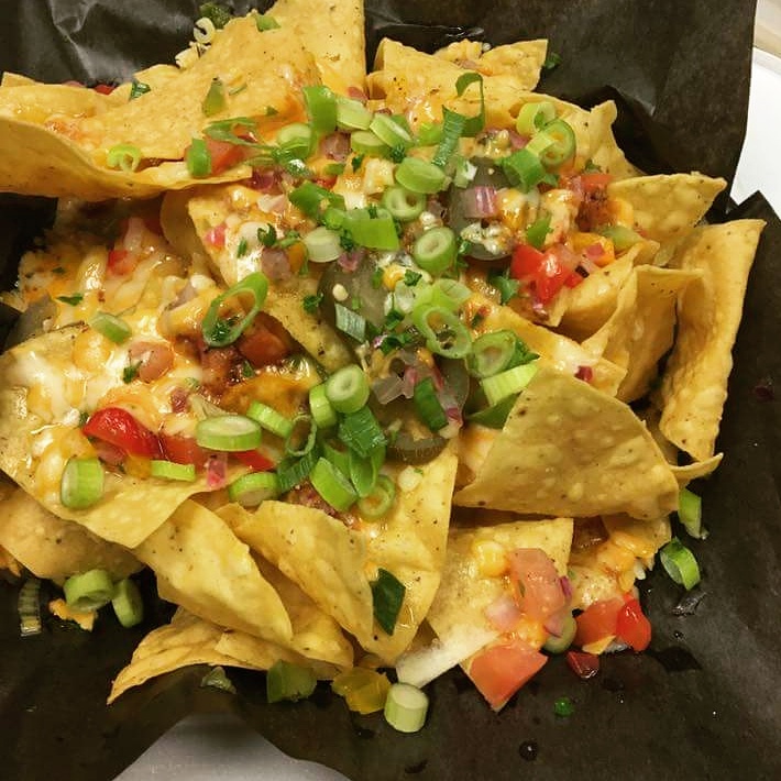 Ellens Bar & Grill | 190 Bovaird Dr W, Brampton, ON L7A 1A2, Canada | Phone: (289) 752-3166