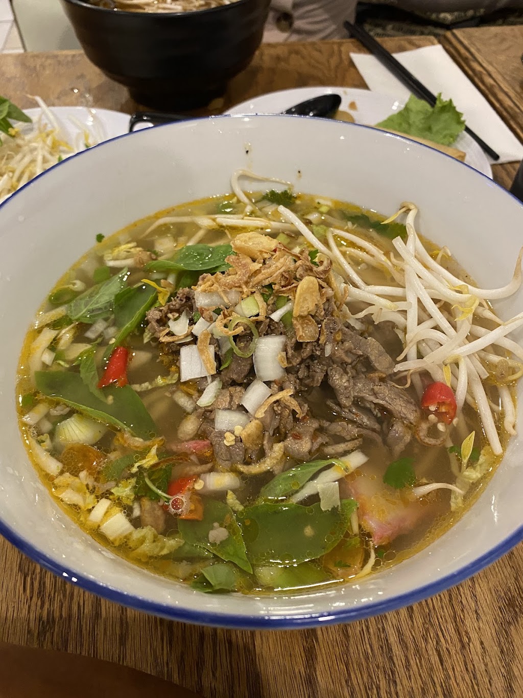 Pho Bo Ga Express | 843 Somerset St W, Ottawa, ON K1R 7M1, Canada | Phone: (613) 230-6000