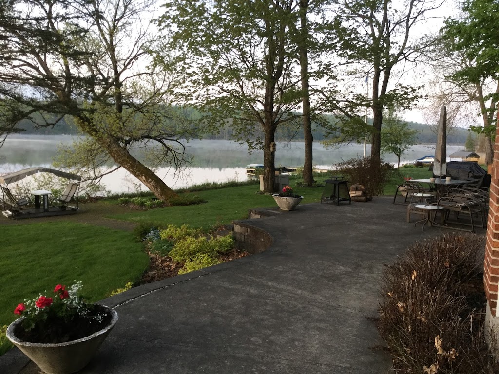 DOMAINE FITCHBAY LA TRANQUILLITÉ II | 421 CHEMIN NARROWS, Stanstead, QC J1X 3W4, Canada | Phone: (514) 265-6970