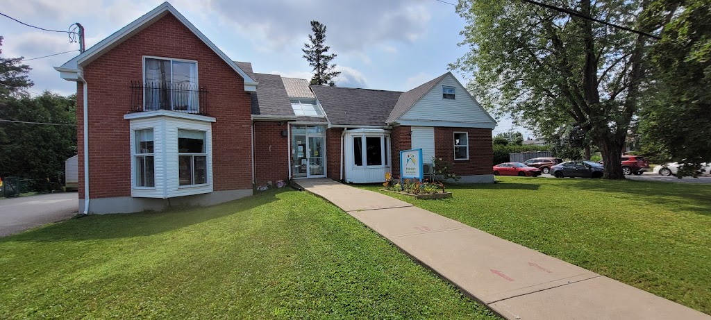 Maison de la Famille de la Vallée du Richelieu | 91 Bd Cartier, Beloeil, QC J3G 6R4, Canada | Phone: (450) 446-0852