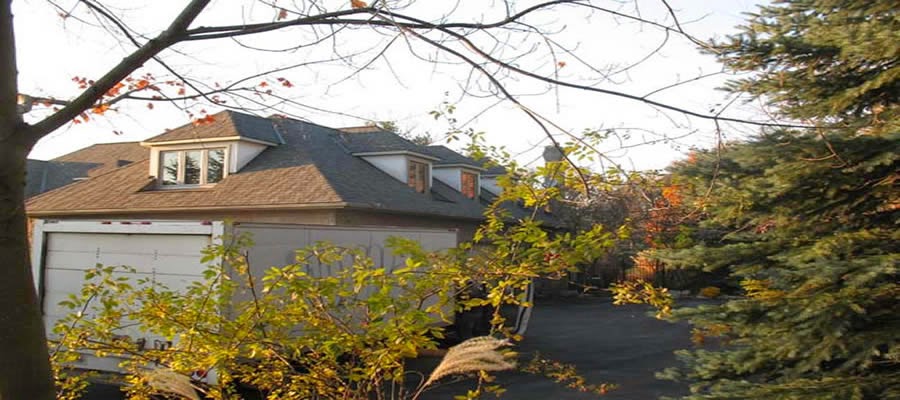 Toronto Star Roofing Inc. | 35 Donegall Dr, East York, ON M4G 3G6, Canada | Phone: (416) 429-7903