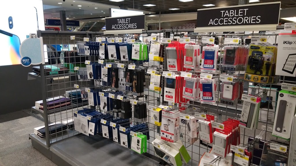 Best Buy | 2400 Yonge St, Toronto, ON M4P 2H4, Canada | Phone: (416) 489-4726