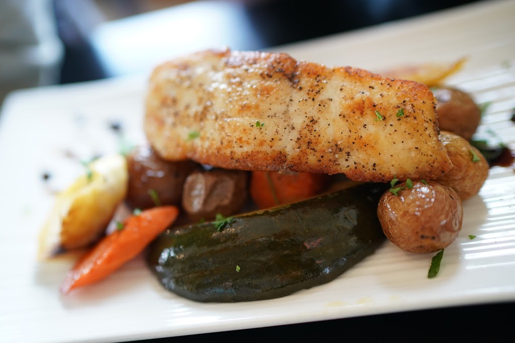 Bennett Bay Bistro | 494 Arbutus Dr, Mayne Island, BC V0N 2J1, Canada | Phone: (250) 539-3122