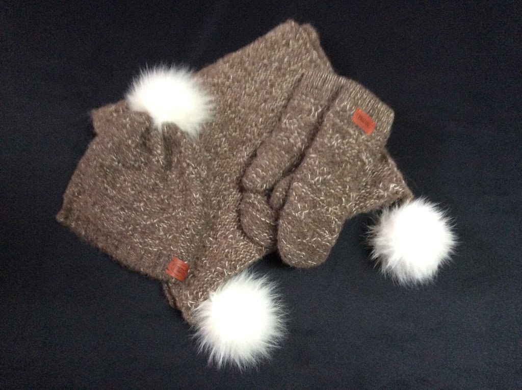 La Boutique de Tricot Frizou | 16 Rue Gabriel Lalemant, Québec, QC G2A 2W8, Canada | Phone: (418) 842-2651