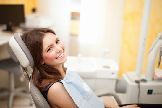 Fort York Dentist Clinic | 219 Fort York Blvd #107, Toronto, ON M5V 1B1, Canada | Phone: (647) 346-8888