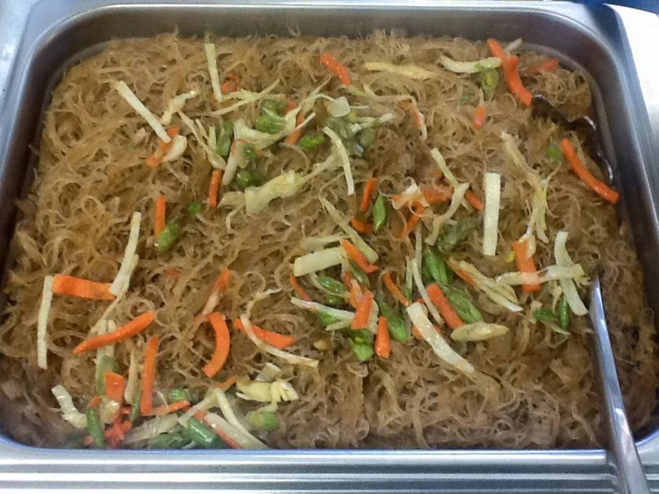 Lola Sallys Authentic Filipino Cuisine | 4403 Kingston Rd #102, Scarborough, ON M1E 2N2, Canada | Phone: (647) 479-5855