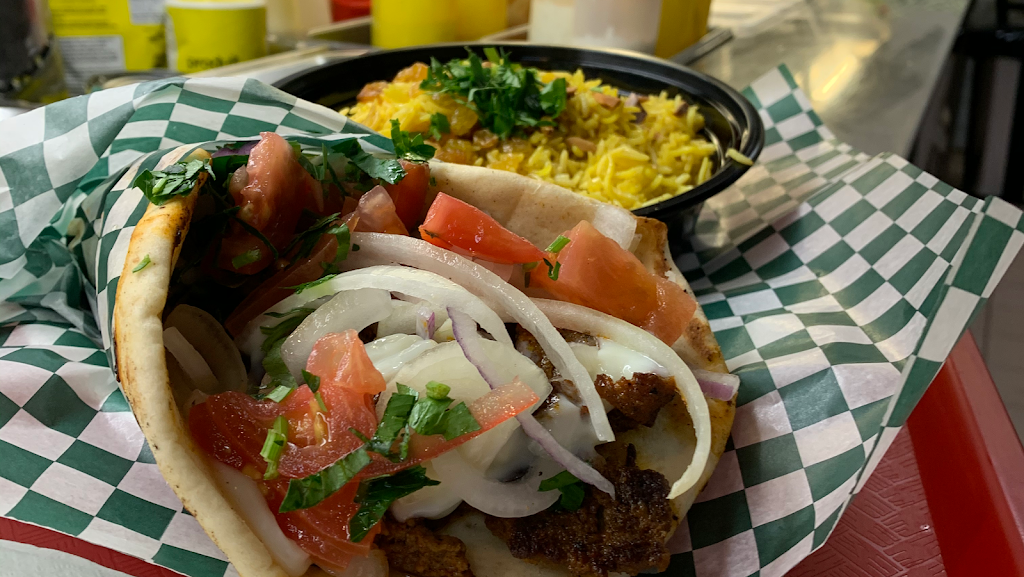 Mandy Plus Restaurant | 1705 Wyandotte St W, Windsor, ON N9B 1J2, Canada | Phone: (519) 258-7000