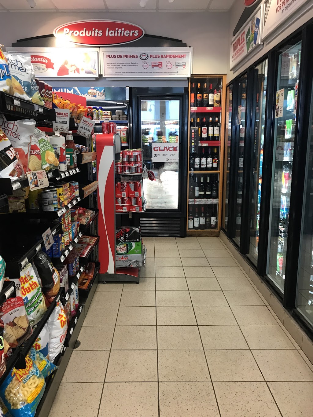 Petro-Canada | 700 Rue Cambronne, Québec, QC G1E 6X1, Canada | Phone: (418) 666-0807