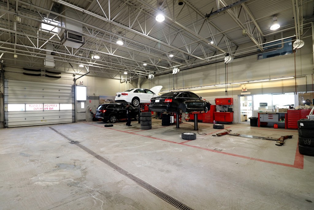 Weins Pre-Owned Centre | 1345 North Service Rd W, Oakville, ON L6M 2W2, Canada | Phone: (905) 844-4567
